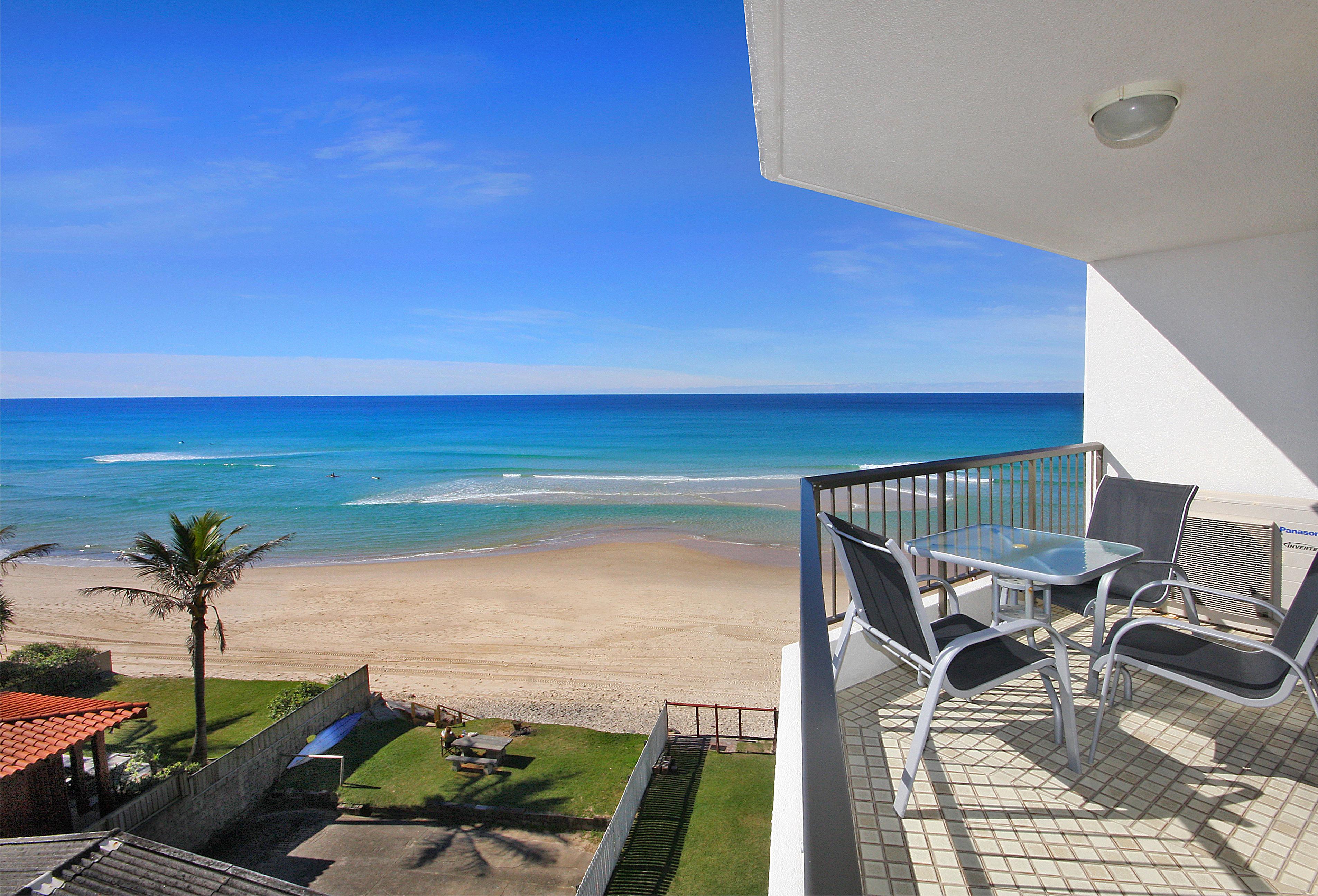 Spindrift On The Beach - Absolute Beachfront Mermaid Beach Exterior photo